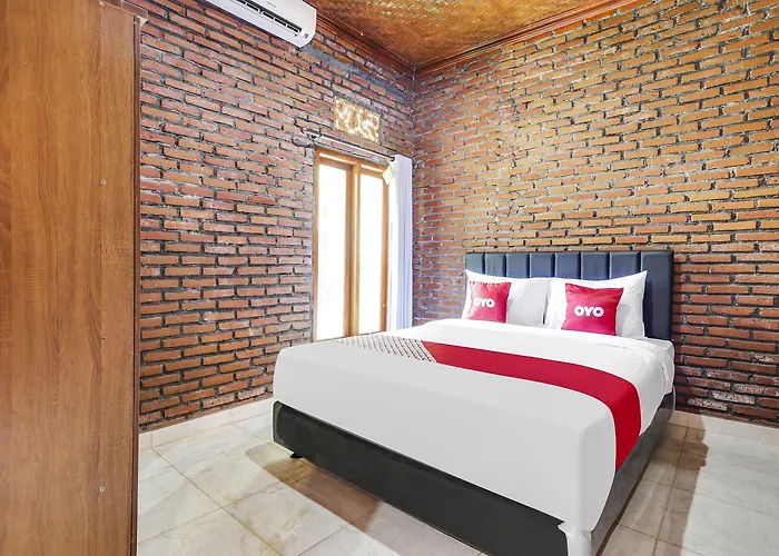 Spot On 90882 Sari Near Garuda Wisnu Kencana Hotel